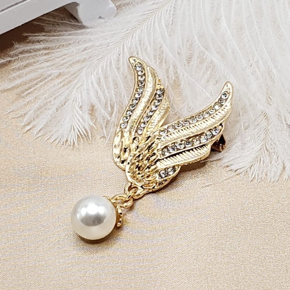 Brand New Rhinestone Wings Pearl Brooch Pin